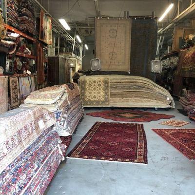 Persian & Oriental  Rugs Kilims on different sizes and designs,  Made with 100% natural wool and Cotton, vegetable dyed and hand...