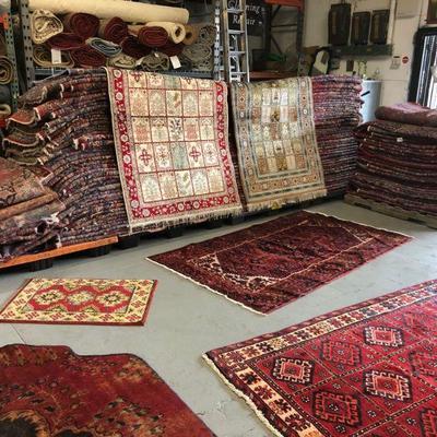 Persian & Oriental  Rugs Kilims on different sizes and designs,  Made with 100% natural wool and Cotton, vegetable dyed and hand...