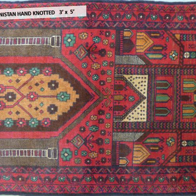 Persian Rugs Kilims has been made in the cities of Persia, Made with 100% natural wool and Cotton, vegetable dyed and knotted by hand.