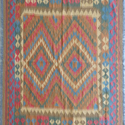 Persian Rugs Kilims has been made in the cities of Persia, Made with 100% natural wool and Cotton, vegetable dyed and knotted by hand.