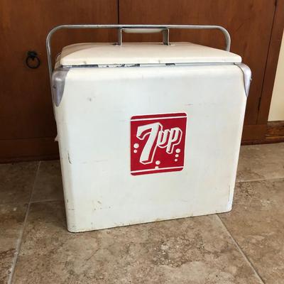 Antique 7-up refrigerator Ice Chest cooler