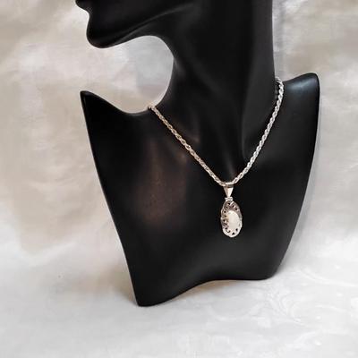 Vintage Mexico Opal 950 Silver On 19" 925 Italian Chain