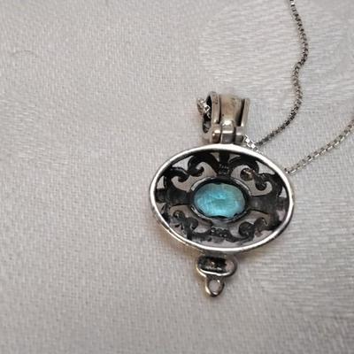 Vintage London Blue Topaz 925 18" Necklace