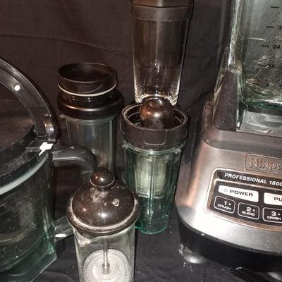 NINJA BLENDER WITH ALL THE EXTRAS
