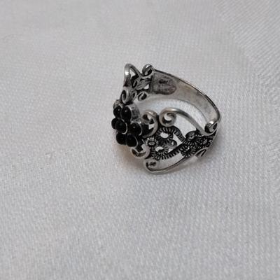 Antique Onyx Scrollwork 925 Ring Size 6.5