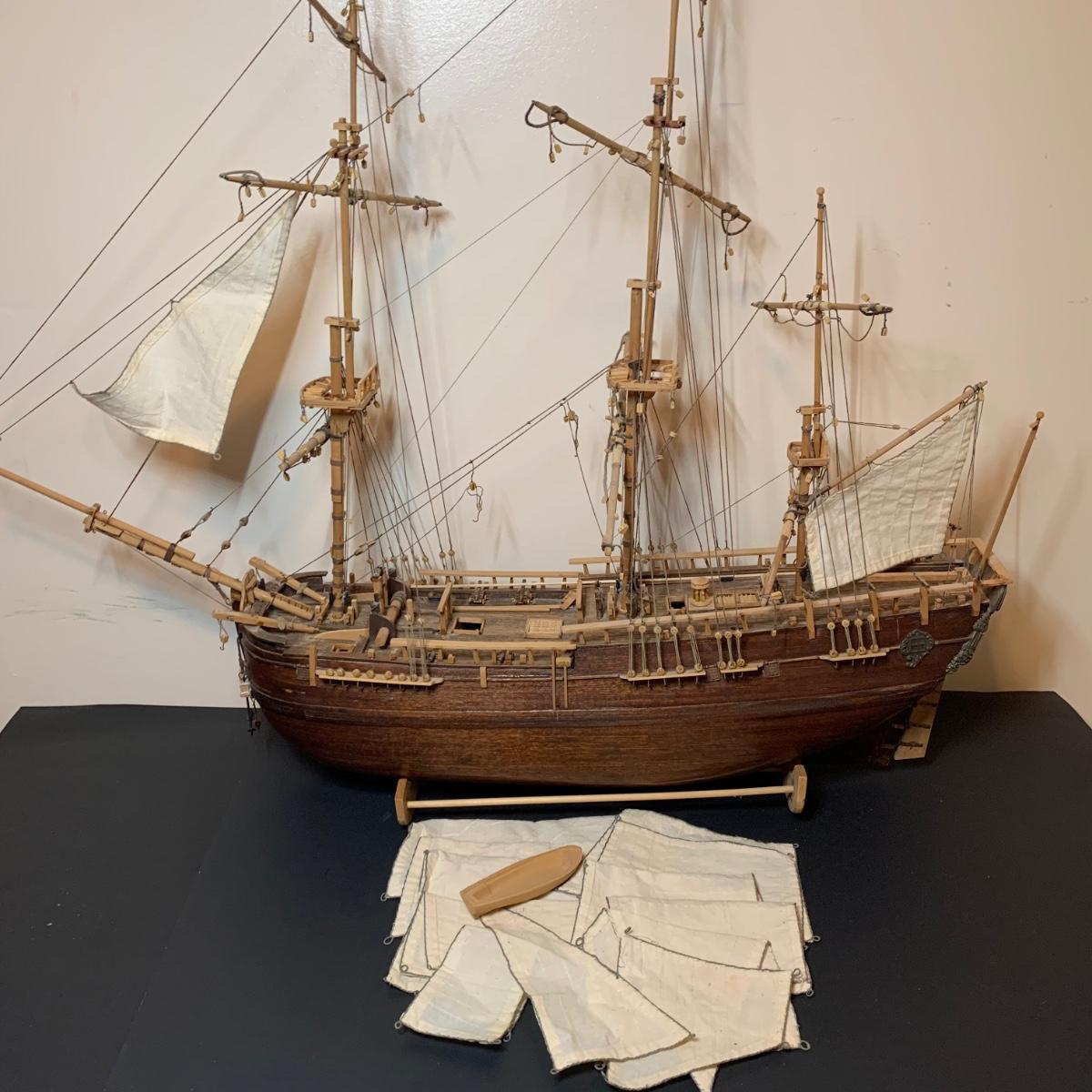 LOT 23: Handmade Model Wooden Vintage Sale Boat HMS Endeavour Not ...