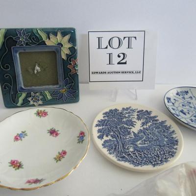 Misc Small Dishes and Picture Frames, Cat Wall Pocket, Read Description