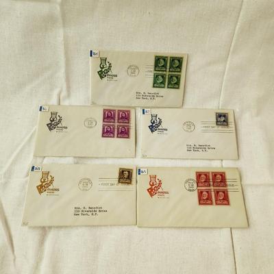 5 - FIRST DAY STAMPS - 1940 FAMOUS POETS