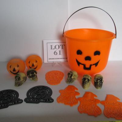Misc Lot of Plastic Halloween Pail, Skulls, More
