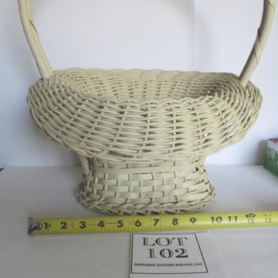 Nice Larger Size Wicker Decorative Basket