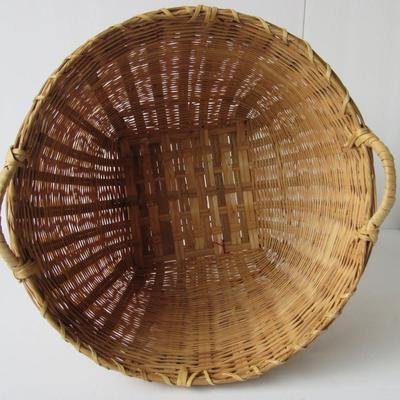 Handled Basket, 10" Tall