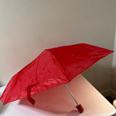 RED FOLDING NYLON UMBRELLA