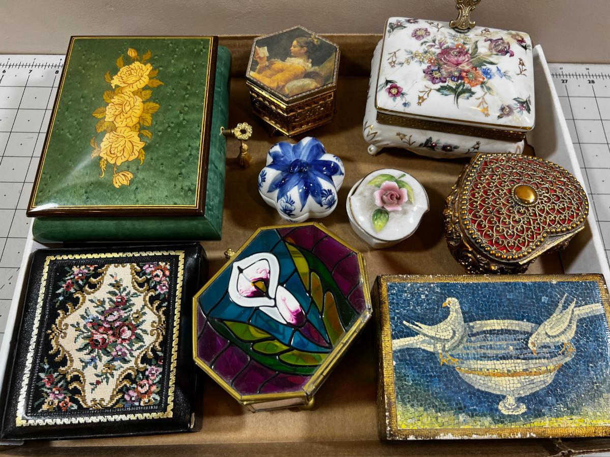 Box Top of Boxes. Cool Collectible Boxes | EstateSales.org