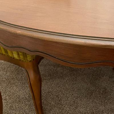 Vintage Bassett Dining Table with 8 Chairs and Custom Cover