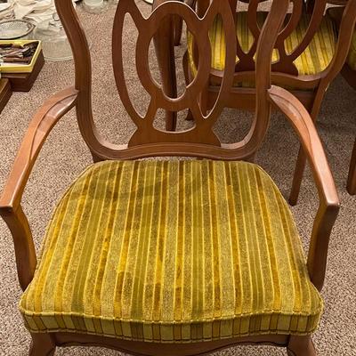 Vintage Bassett Dining Table with 8 Chairs and Custom Cover
