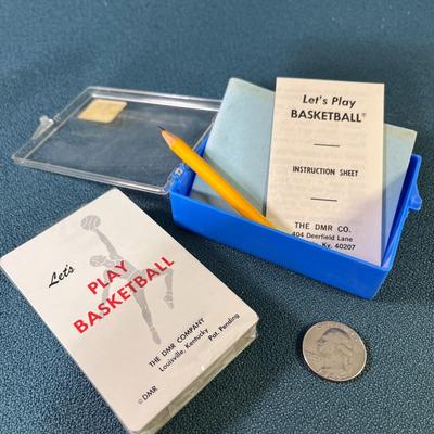 VINTAGE BASKETBALL CARD GAME 