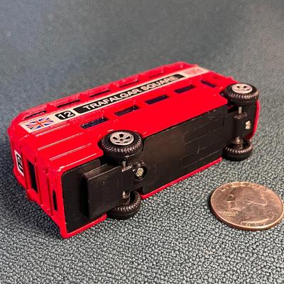 SMALL 3-1/2â€ RED DOUBLE DECKER BUS