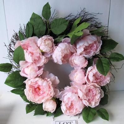 Lot 344: Beautiful Large Peony Wreath