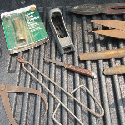 Lot 363: Lot of Old Tools
