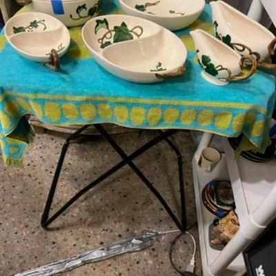Green Leaf Serving Set
Metlox Poppytrail 