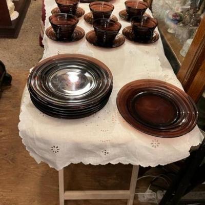 Hazel Atlas Purple Modern tone ribbed Dinner plates teacup set and Sugar& creamer