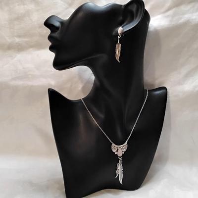 Navajo Pink Mother of Pearl  17" Necklace And Earrings Signed 925 Set
