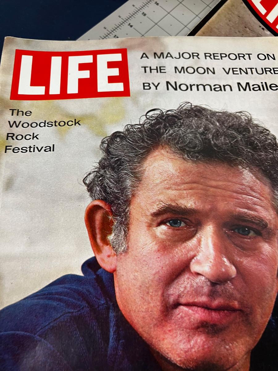 STACK OF LIFE AND LOOK MAGAZINES | EstateSales.org