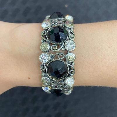 Fashion bracelet