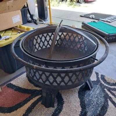 METAL FIRE PIT WITH TOP