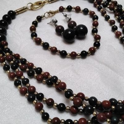 Pier 1 Necklace, Bracelet and Earring Set