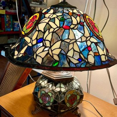Tiffany style stained glass lamp
