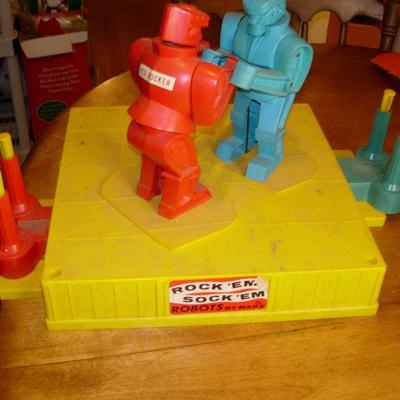Vintage Rock-em Sock-em Robots