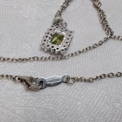 Handcrafted Peridot Surrounded by White Sapphires Orfevrerie Wiskemann Pendant 18" 925 Necklace