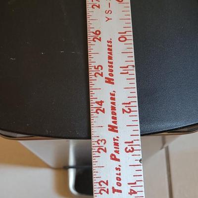 Simple Human Trash Can