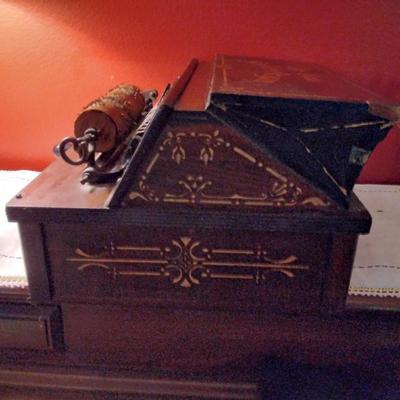RARE!! Antique Gem Roller Organ With 22 Rollers/Cobs (One of them is the very first one!)