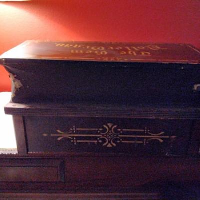 RARE!! Antique Gem Roller Organ With 22 Rollers/Cobs (One of them is the very first one!)