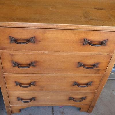 Dresser