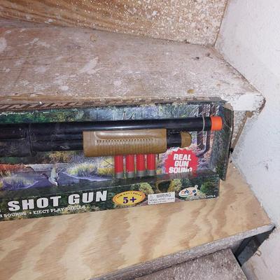 Toy hunting shotgun unopened