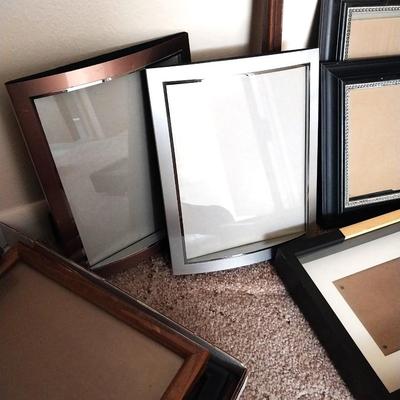 NICE VARIETY PICTURE FRAMES