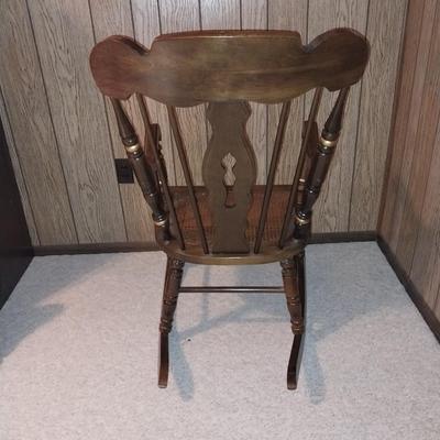 WOODEN ROCKING CHAIR WITH CAIN SEAT