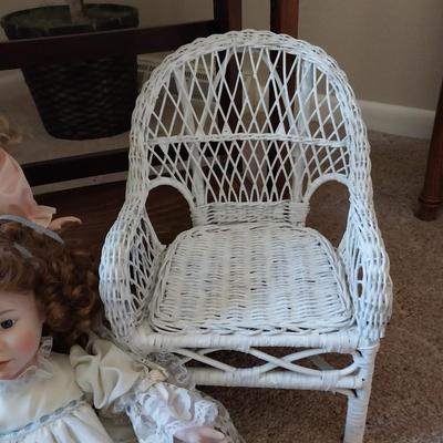 COLLECTABLE PORCELAIN DOLLS