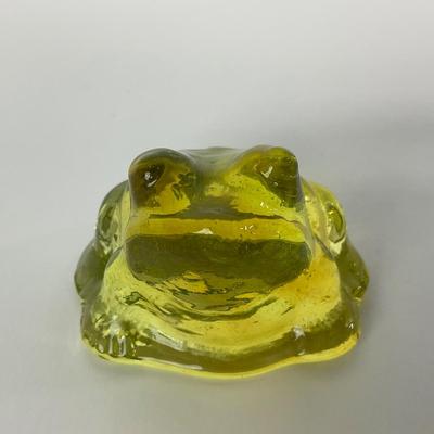 -8- URANIUM | Glass Yellow Frog