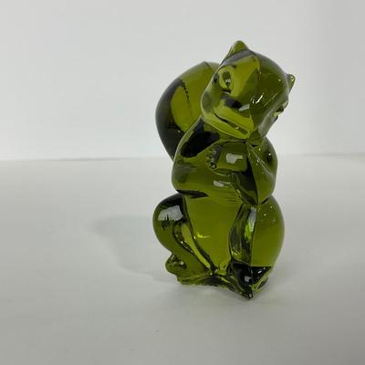 -10- FOSTORIA | Sitting Olive Green Squirrel