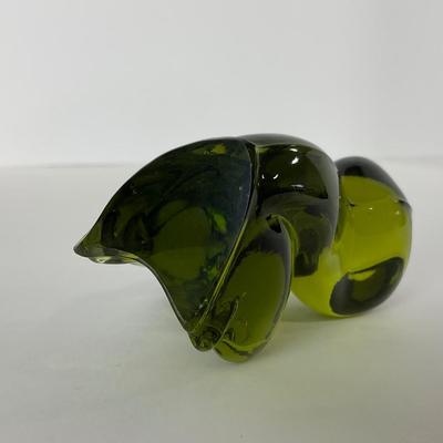 -10- FOSTORIA | Sitting Olive Green Squirrel