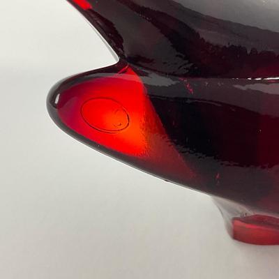 -18- FENTON | Marked Ruby Red Happiness Bird Long Tail