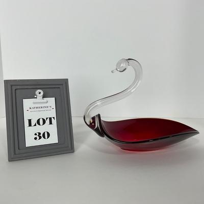 -30- SWAN | Duncan Miller Red Swan