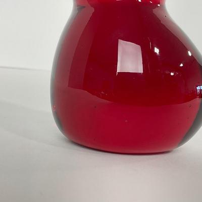 -38- VIKING | Ruby Red Bird