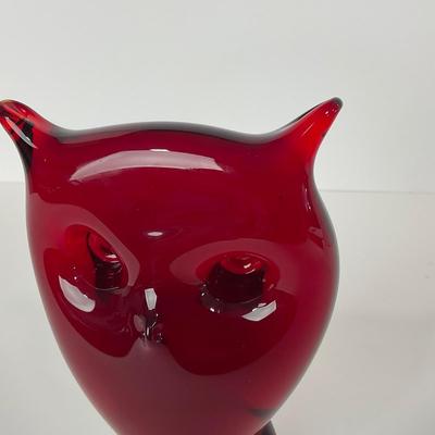 -48- VIKING Mid Century Ruby Red Large Owl Paperweight