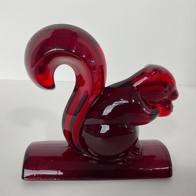 -51- NEW MARTINSVILLE | Ruby Red Squirrel Bookend