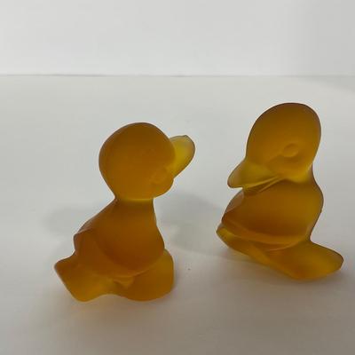 -77- FOSTORIA | Crystal Frosted Amber Momma Duck & Ducklings